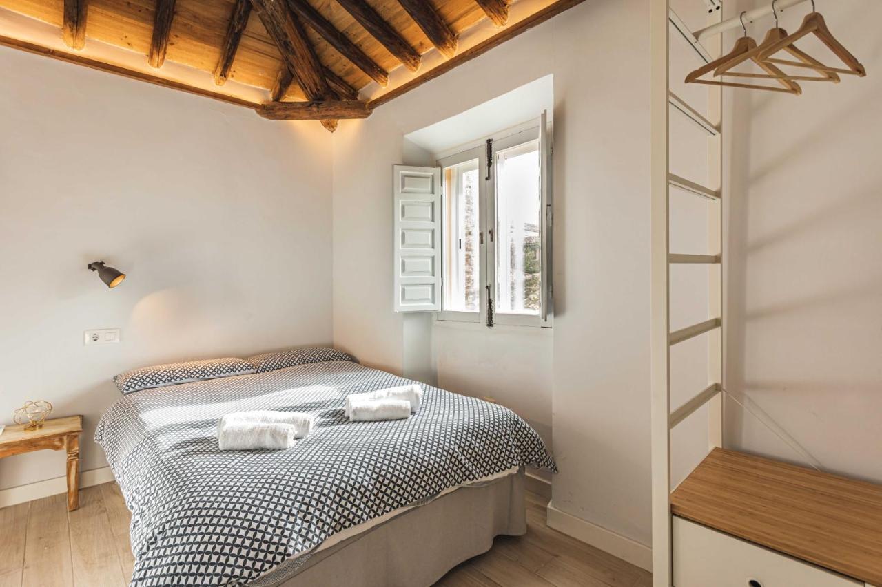 Apartamento Torre Del Aver Caces Extérieur photo