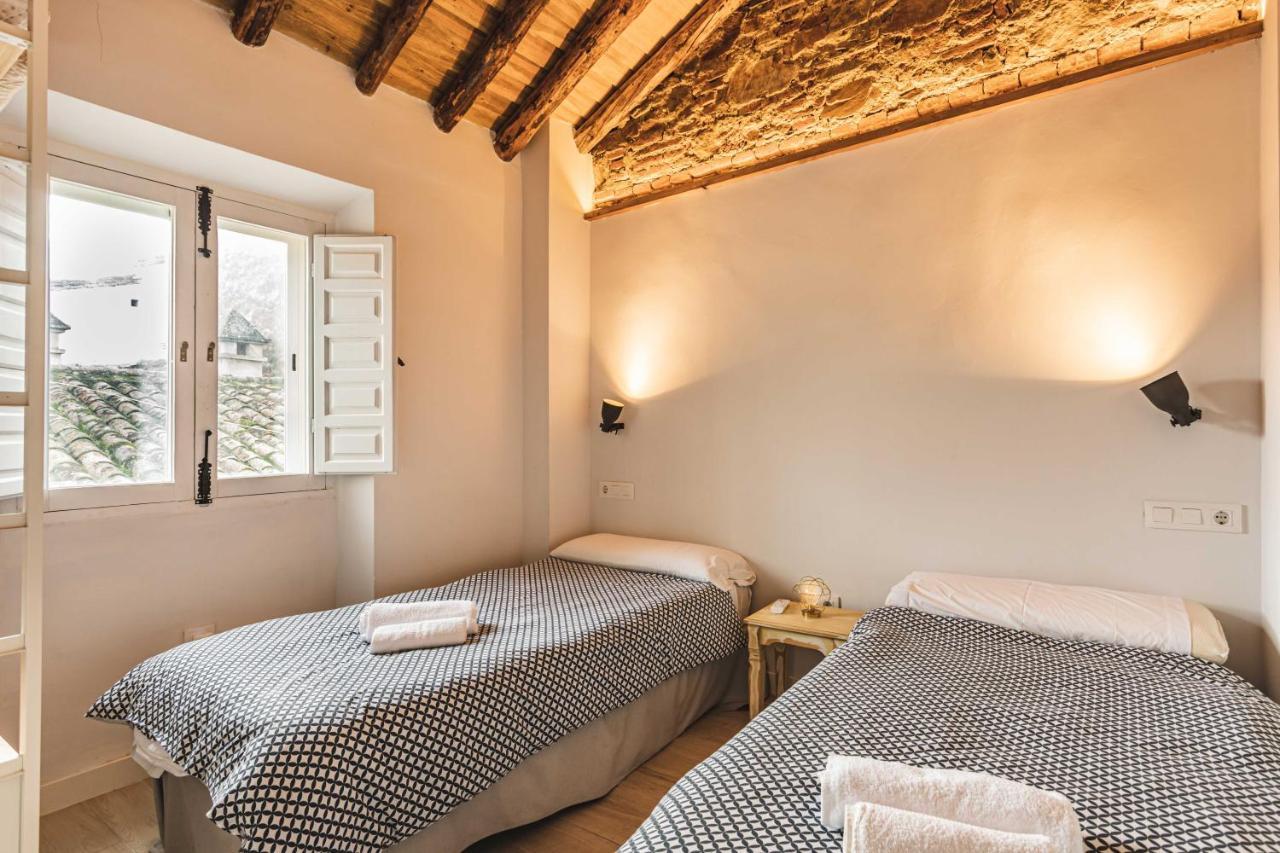 Apartamento Torre Del Aver Caces Extérieur photo